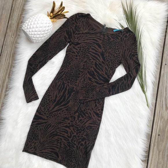 Alice + Olivia Dresses & Skirts - Alice + Olivia // long sleeved dress